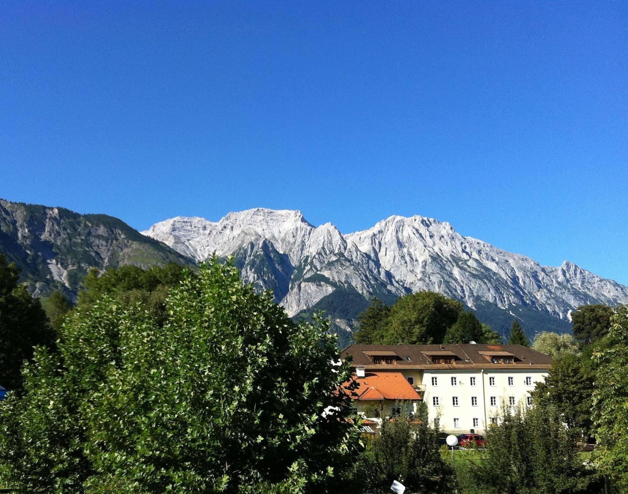 Austria Classic Hotel Heiligkreuz Hall in Tirol Buitenkant foto
